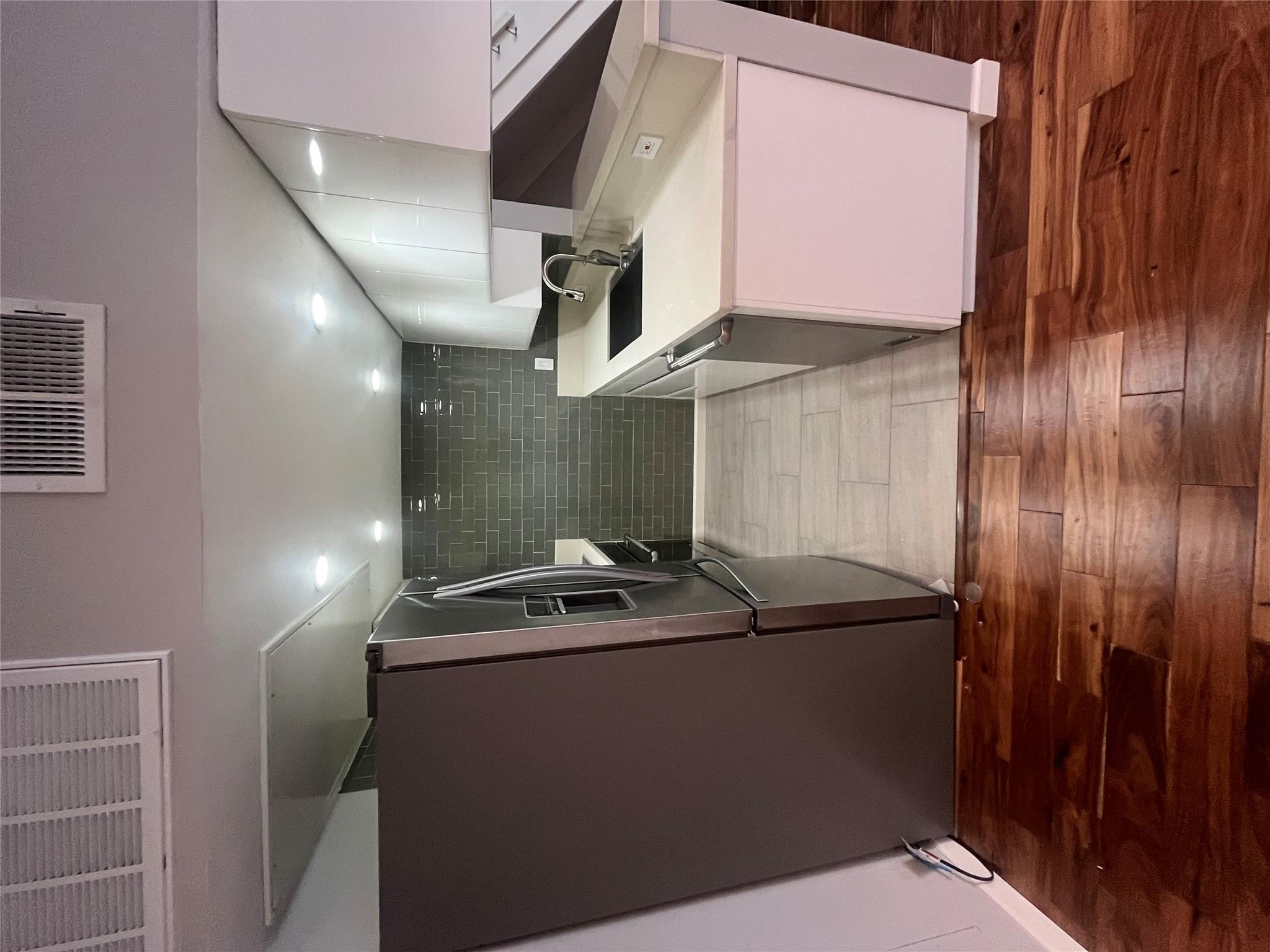 3110 Red River St # 216, Austin, TX 78705