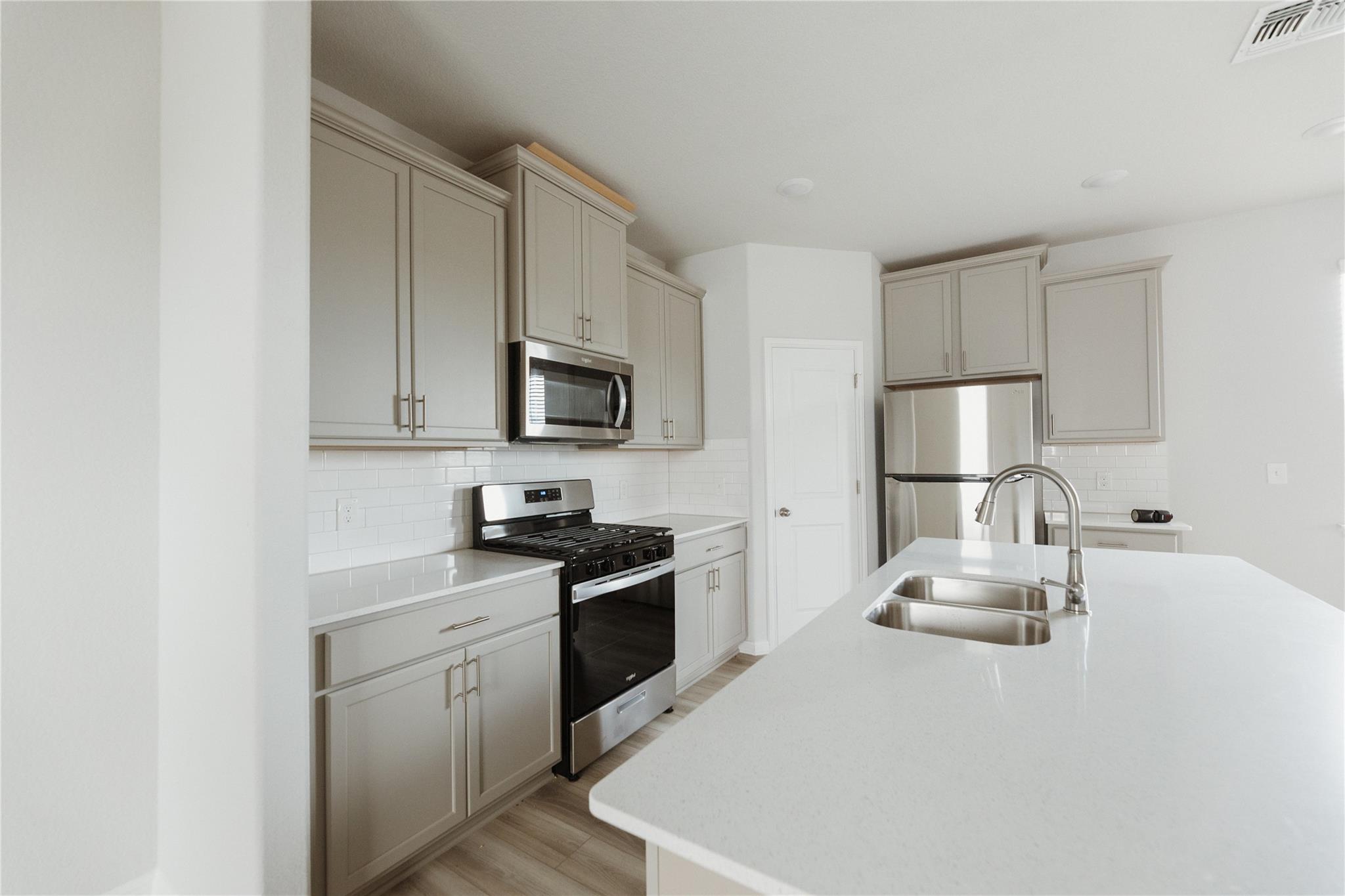 6206 Marsh Ln, Buda, TX 78610