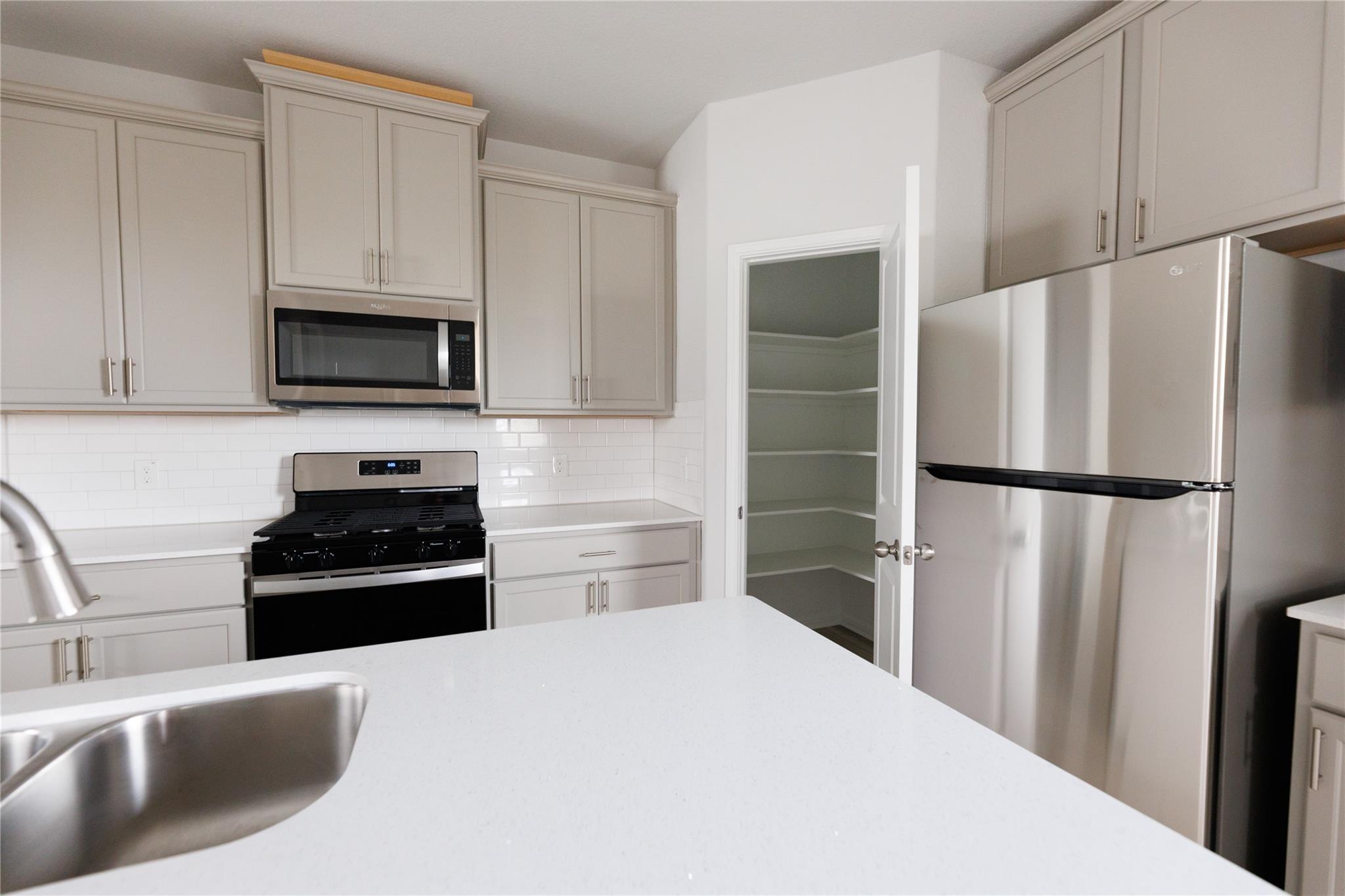 6206 Marsh Ln, Buda, TX 78610