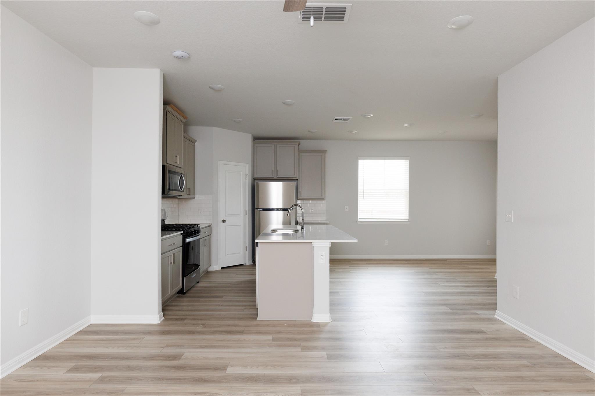 6206 Marsh Ln, Buda, TX 78610