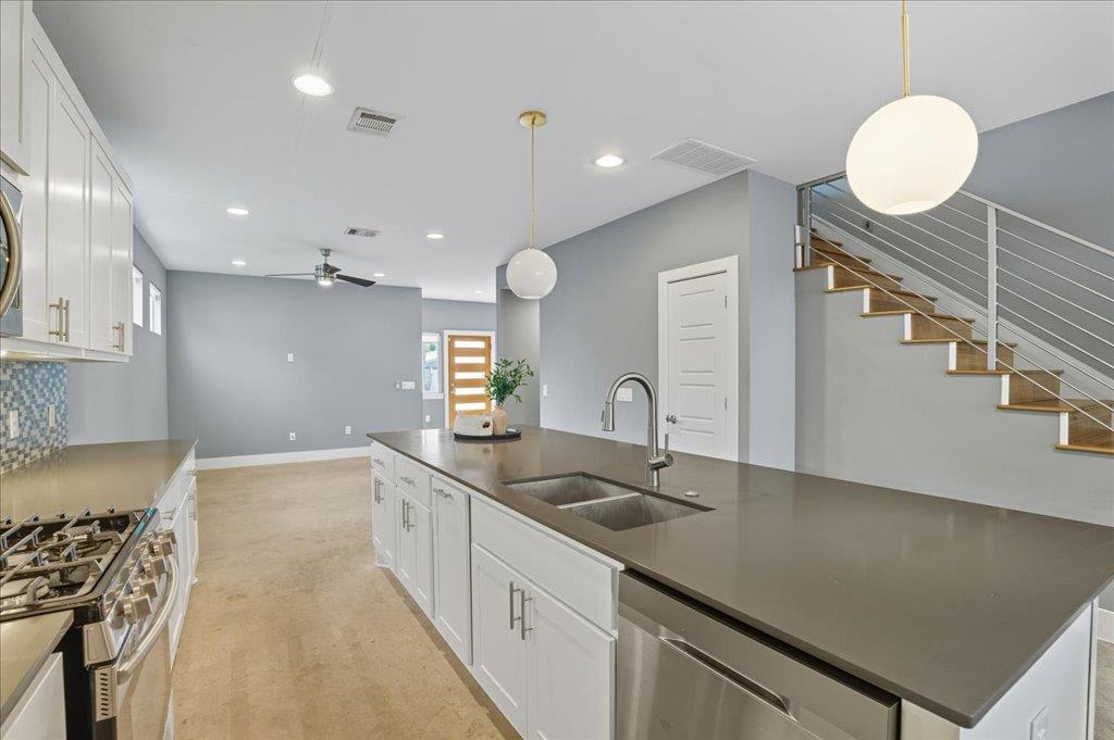 6902 Bennett Ave # B, Austin, TX 78752