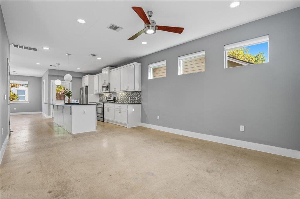 6902 Bennett Ave # B, Austin, TX 78752