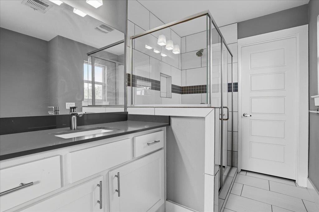 6902 Bennett Ave # B, Austin, TX 78752