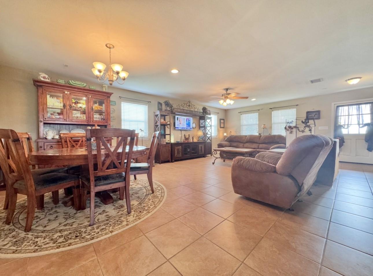 2334 CR 464, Elgin, TX 78621