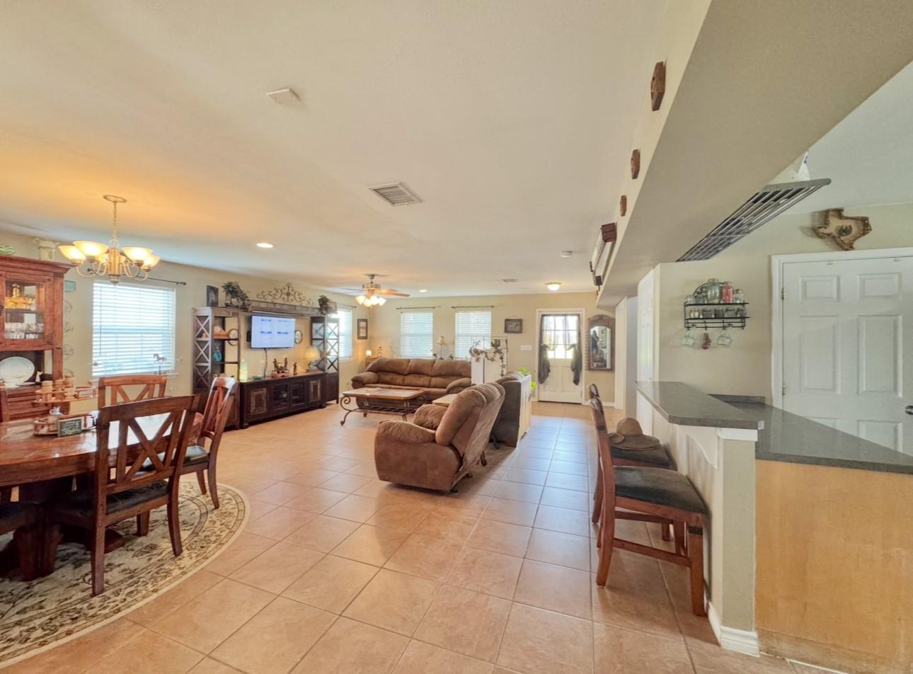 2334 CR 464, Elgin, TX 78621