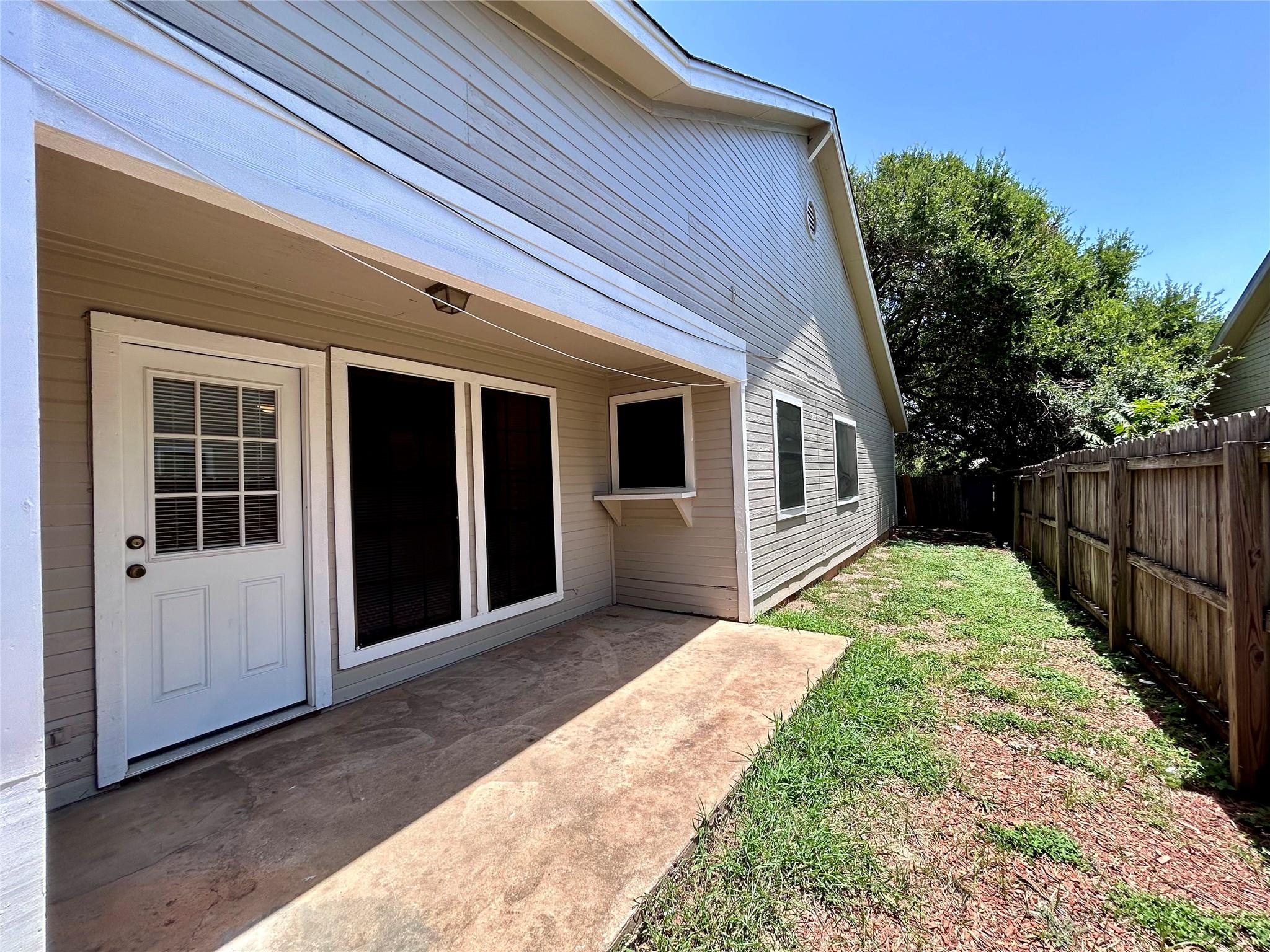 9315 Kempler Dr # B, Austin, TX 78748