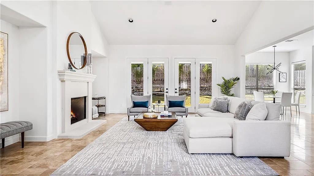 15101 Barrie Dr, Lakeway, TX 78734