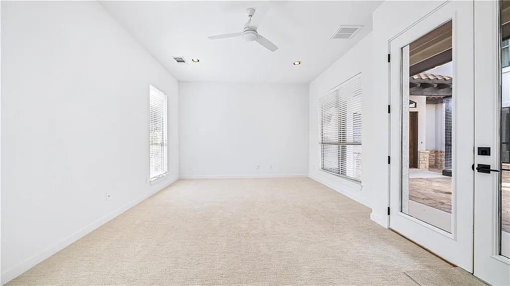 15101 Barrie Dr, Lakeway, TX 78734