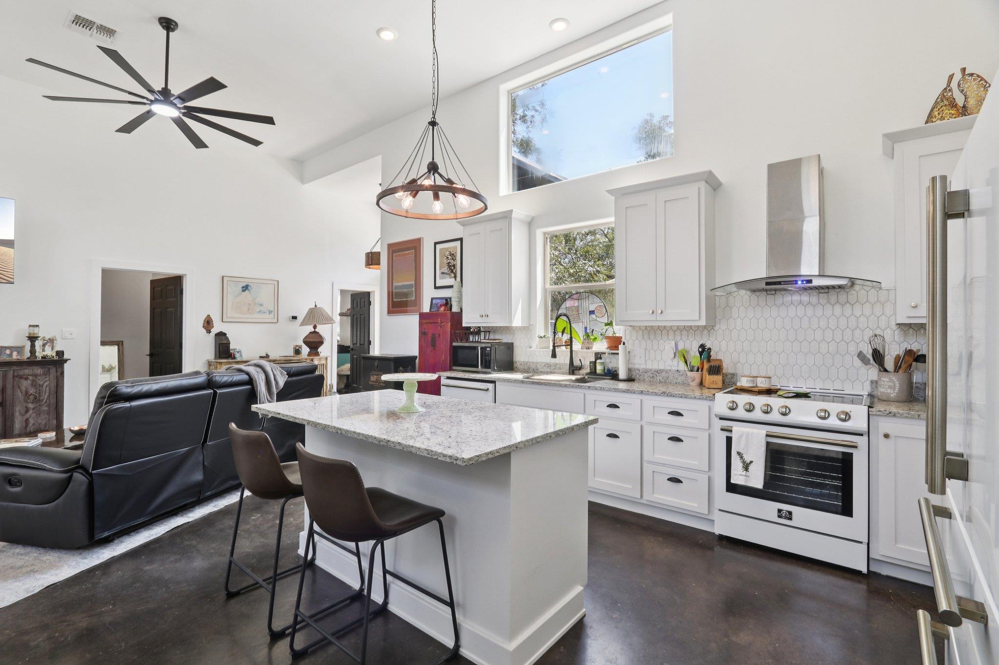 604 Wilhelm St, Bastrop, TX 78602