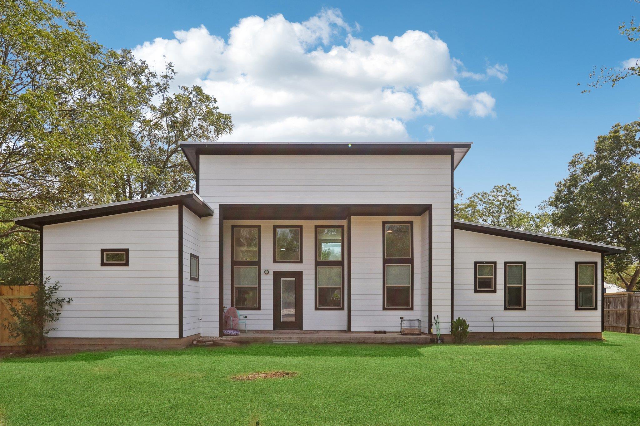 604 Wilhelm St, Bastrop, TX 78602