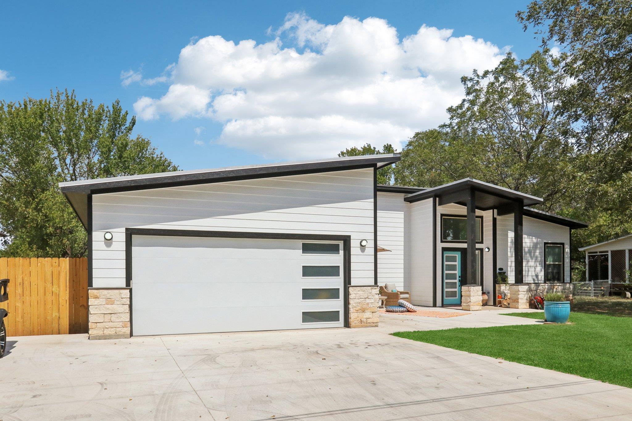 604 Wilhelm St, Bastrop, TX 78602