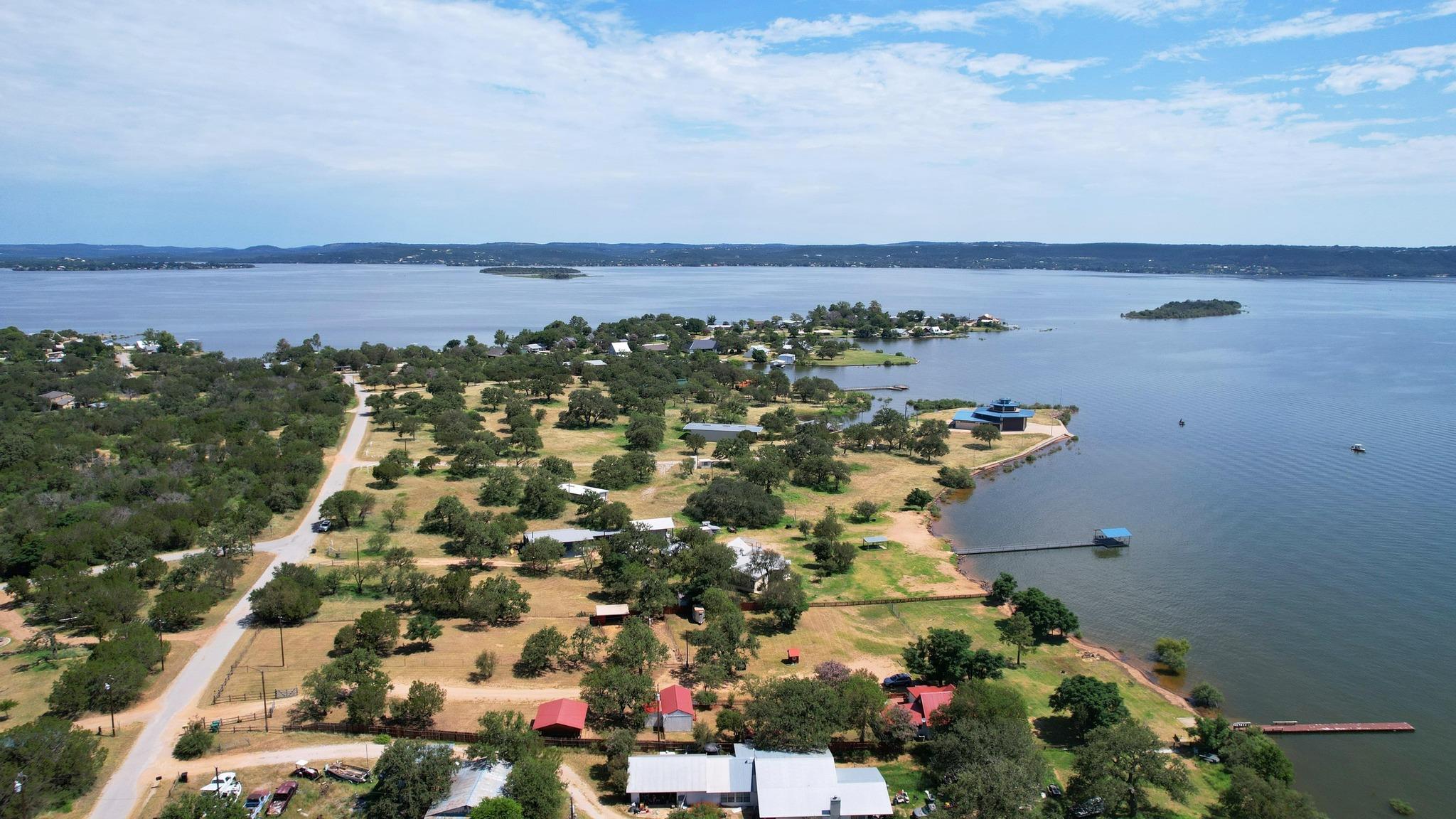 734 Island Dr, Bluffton, TX 78607