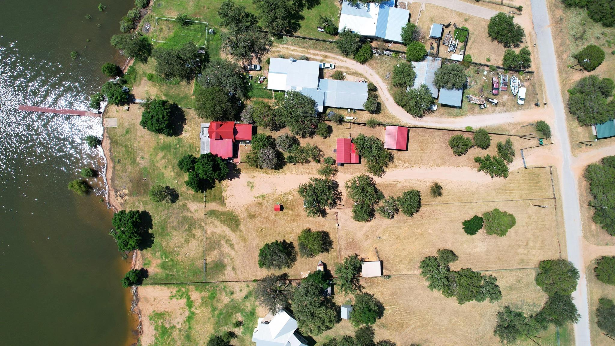 734 Island Dr, Bluffton, TX 78607