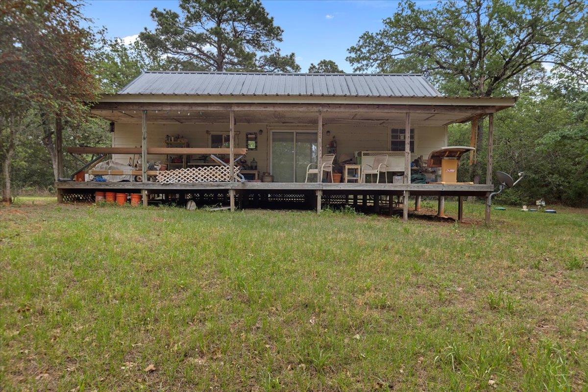 360 Copeland Hill Rd, Smithville, TX 78957