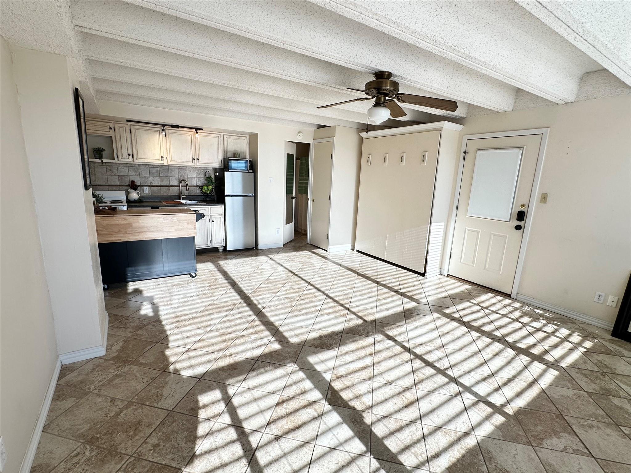 5916 Lago Vista Way # B18, Lago Vista, TX 78645