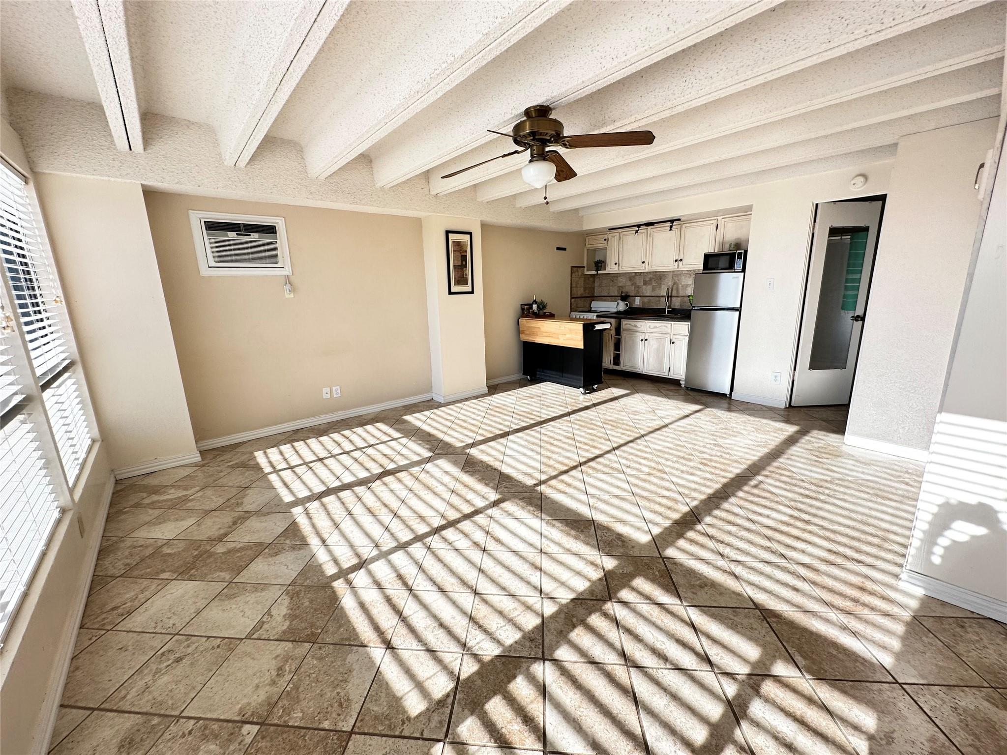 5916 Lago Vista Way # B18, Lago Vista, TX 78645