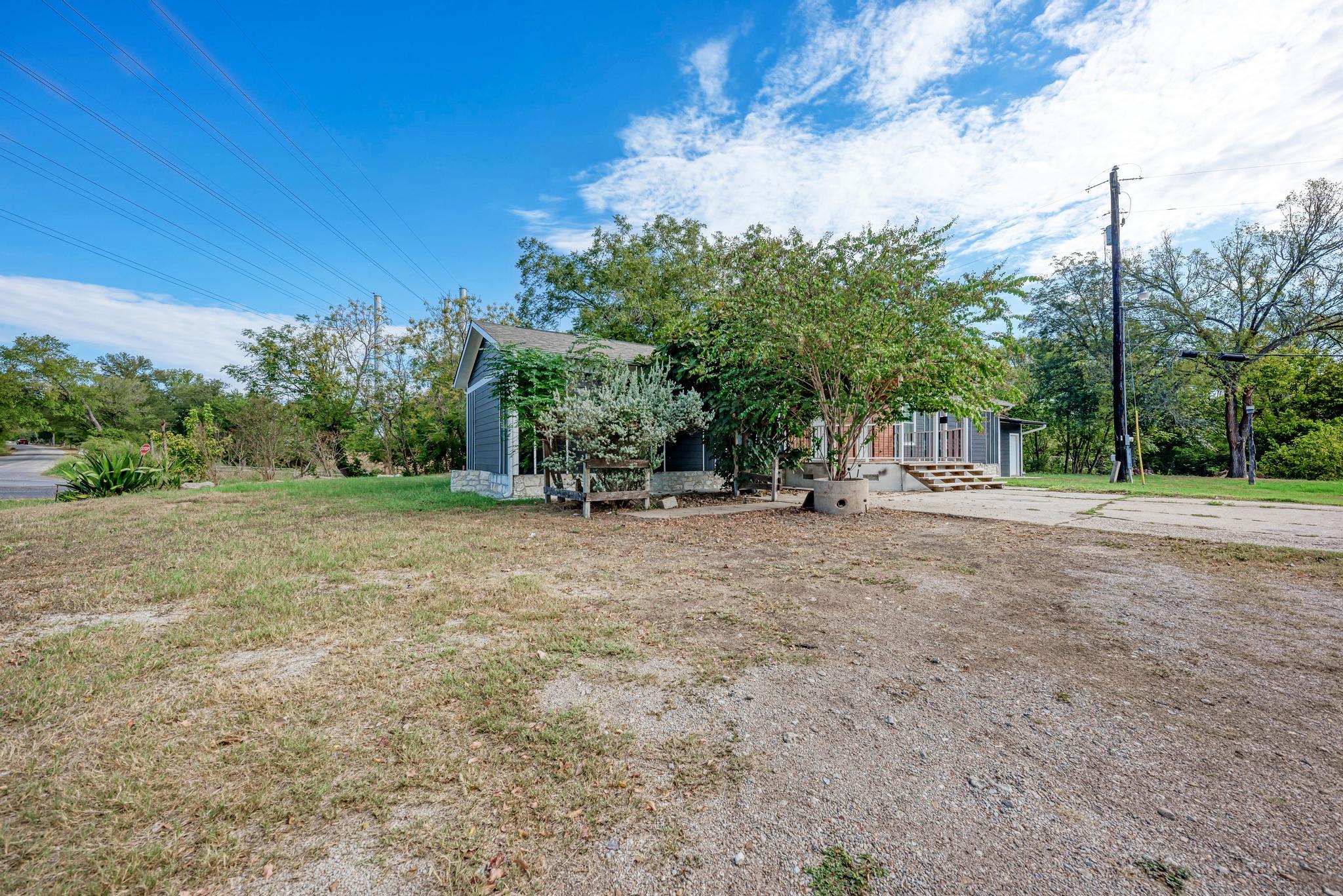 2785 N Main St, Bastrop, TX 78602