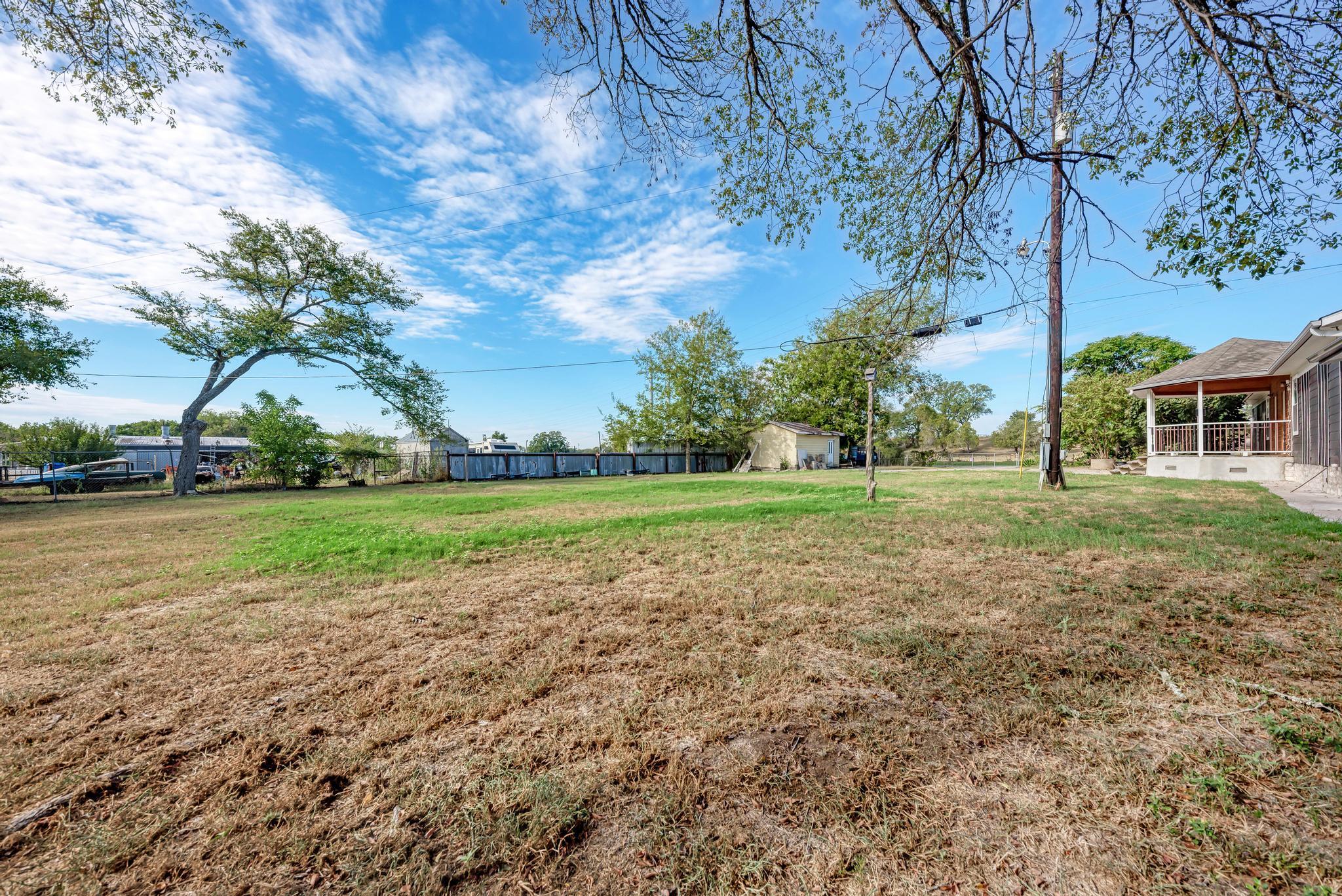 2785 N Main St, Bastrop, TX 78602