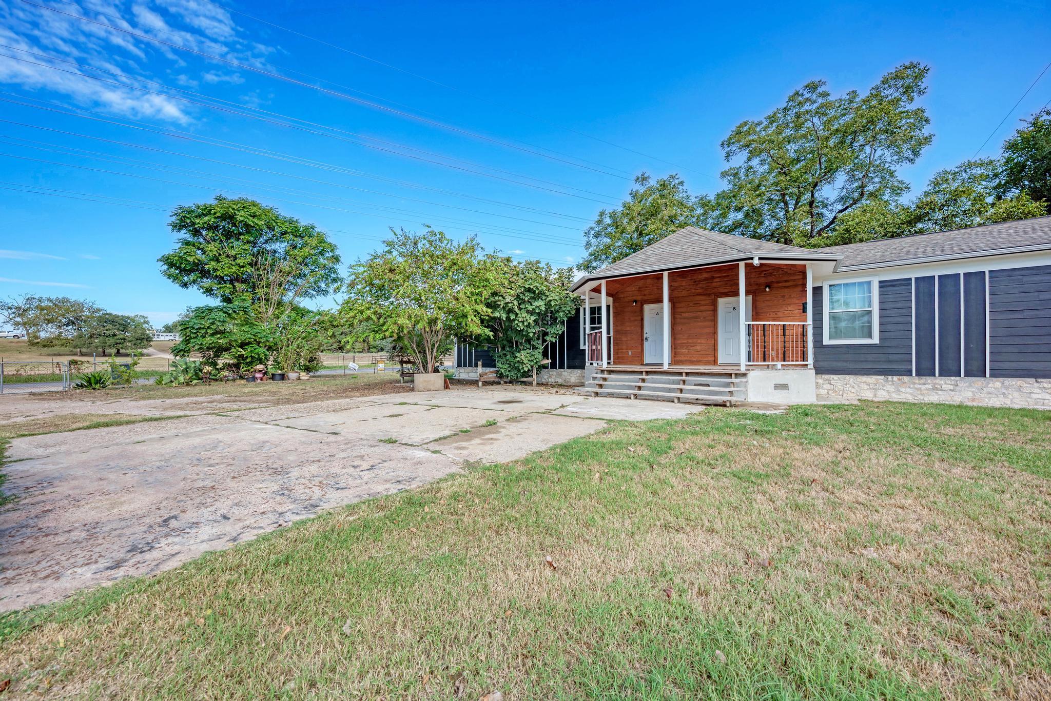2785 N Main St, Bastrop, TX 78602