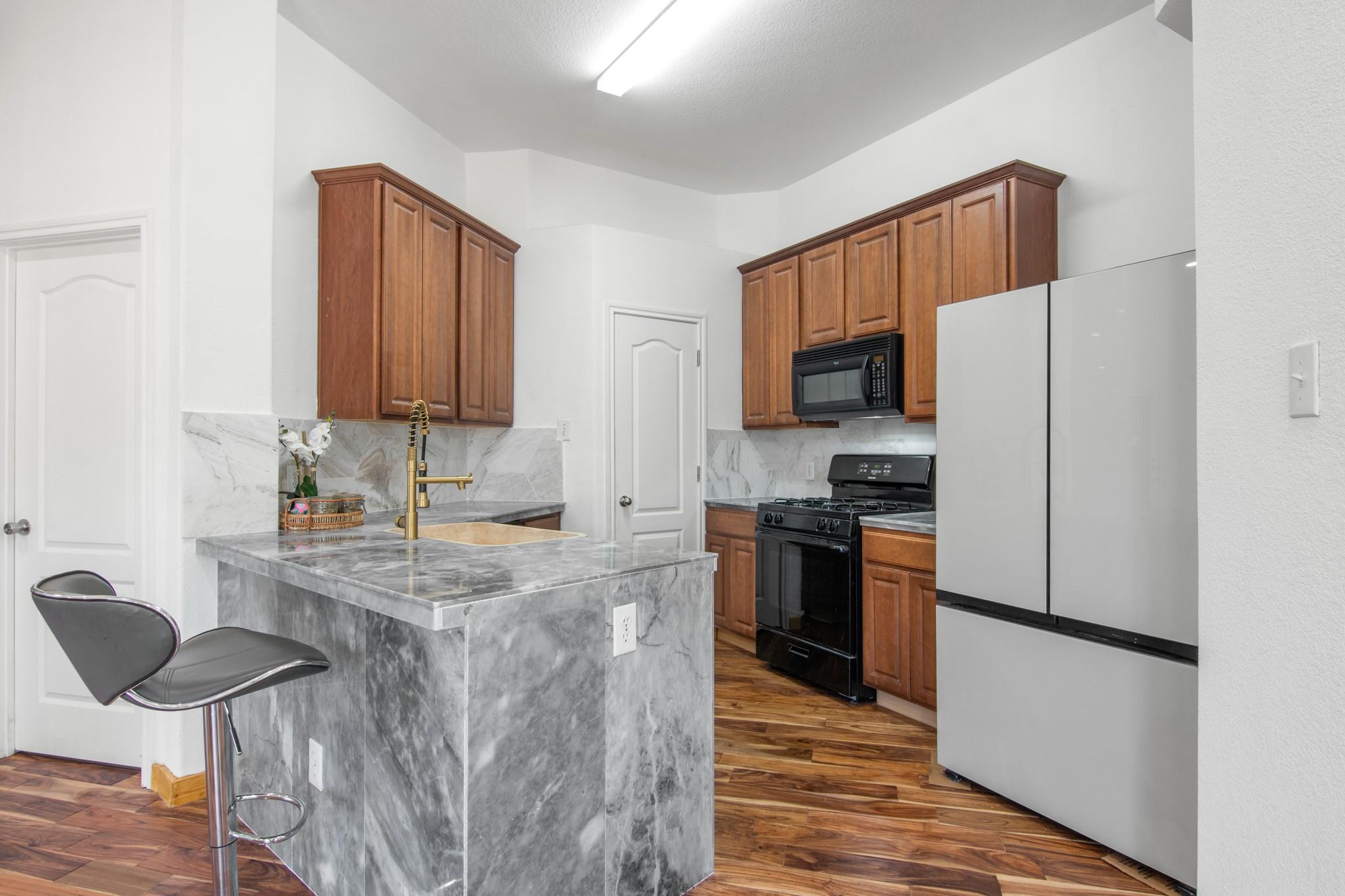 702 Bent Wood Pl, Round Rock, TX 78665