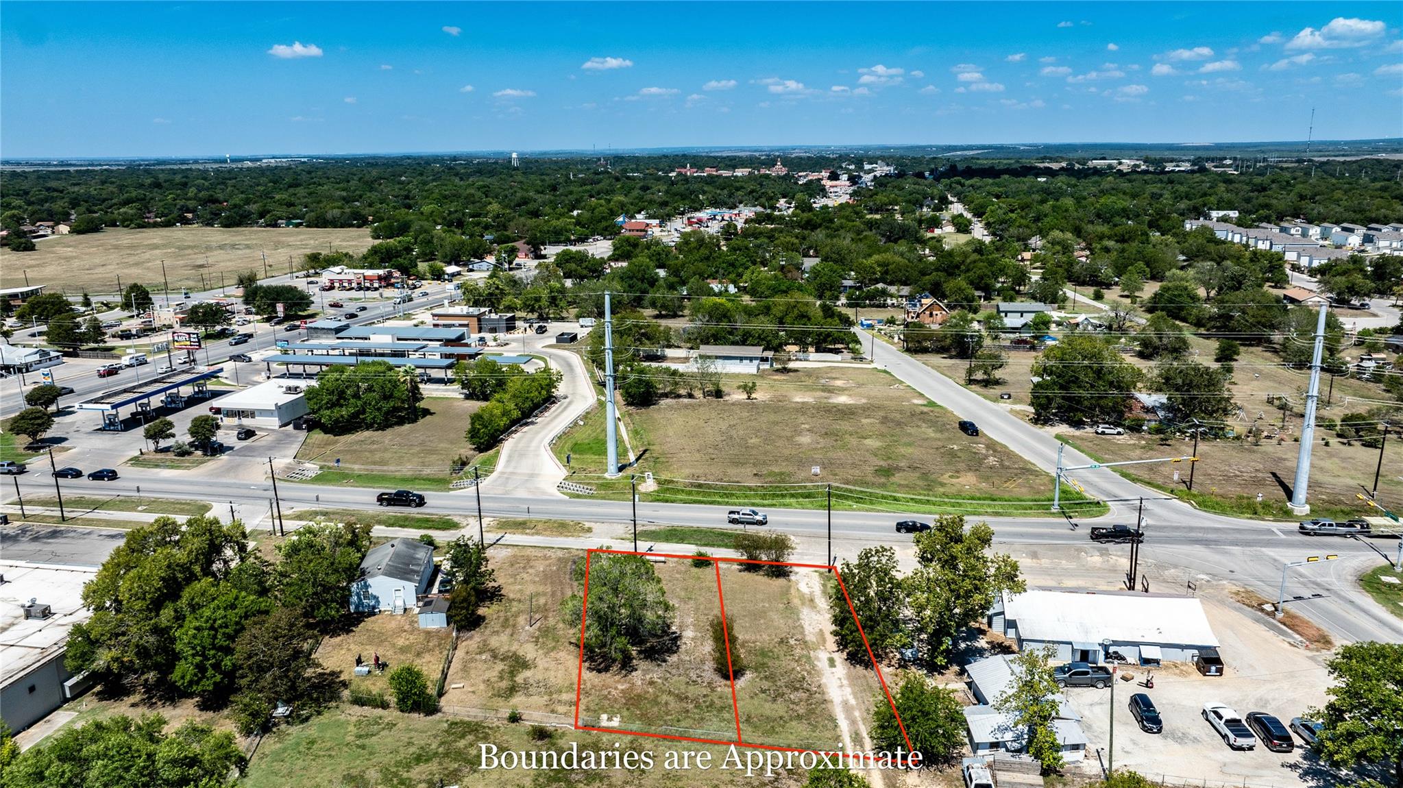 300 Blackjack St, Lockhart, TX 78644