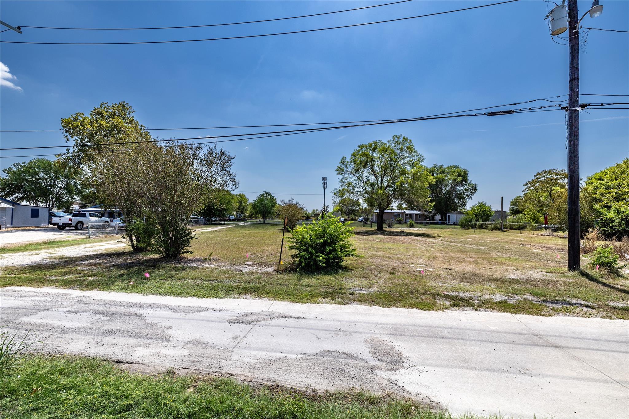 300 Blackjack St, Lockhart, TX 78644