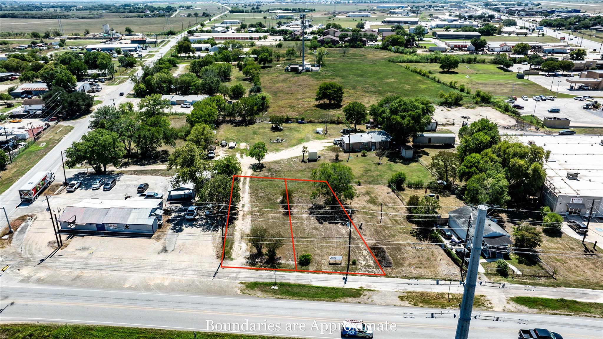 300 Blackjack St, Lockhart, TX 78644