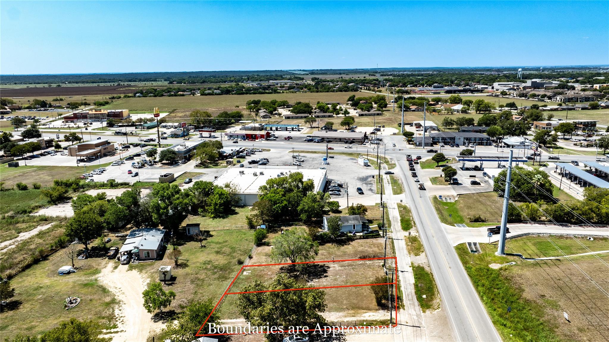 300 Blackjack St, Lockhart, TX 78644