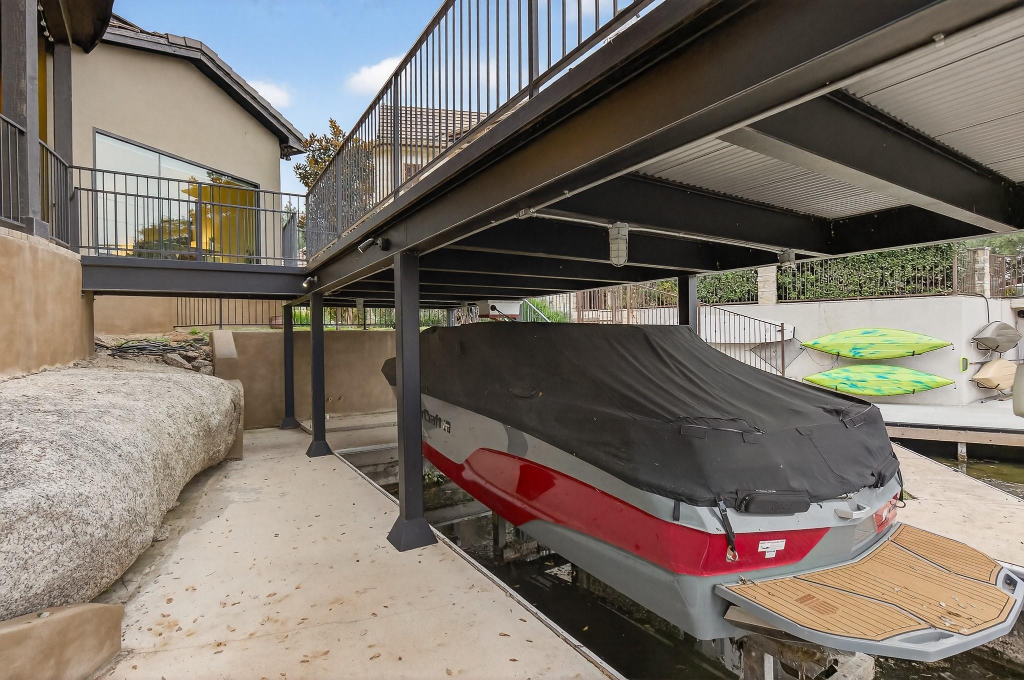 901 Sun Ray, Horseshoe Bay, TX 78657