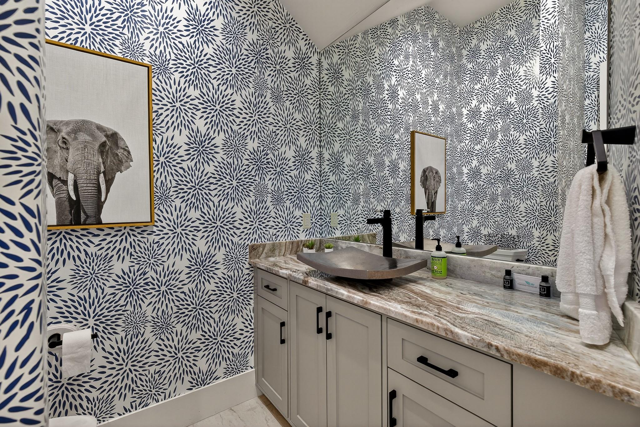 901 Sun Ray, Horseshoe Bay, TX 78657