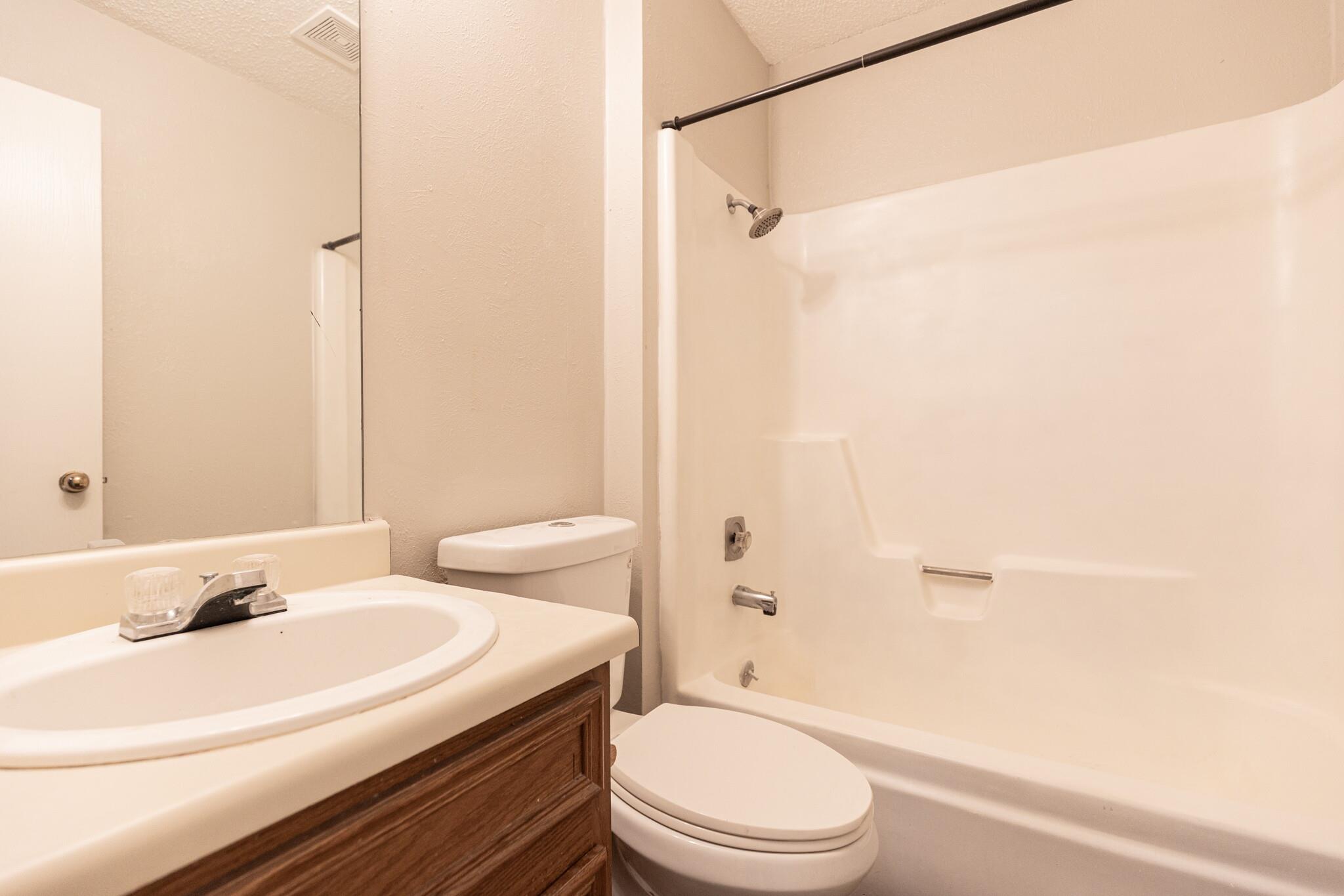 6201 Berkett Cv # B, Austin, TX 78745