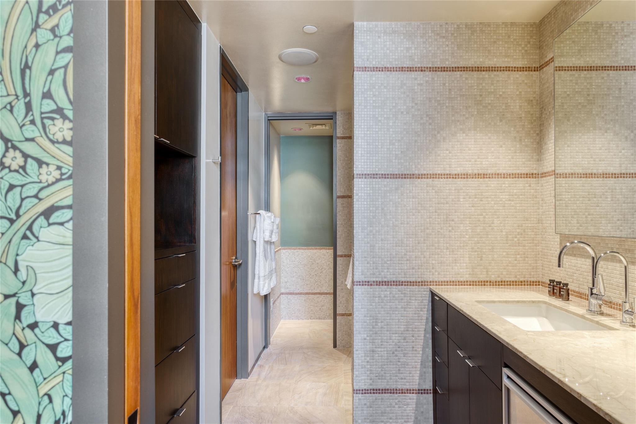 811 Congress Ave, Austin, TX 78701