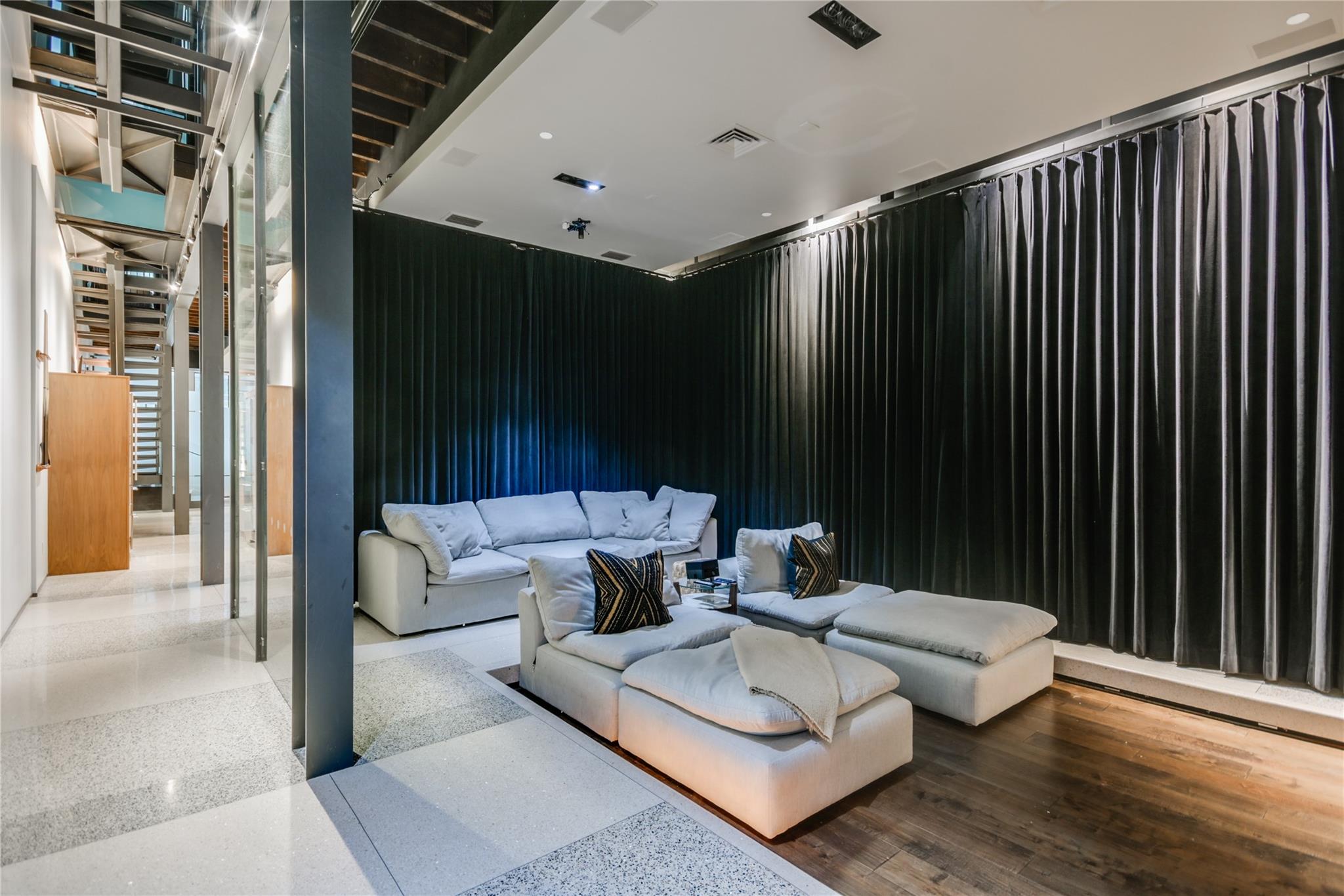 811 Congress Ave, Austin, TX 78701