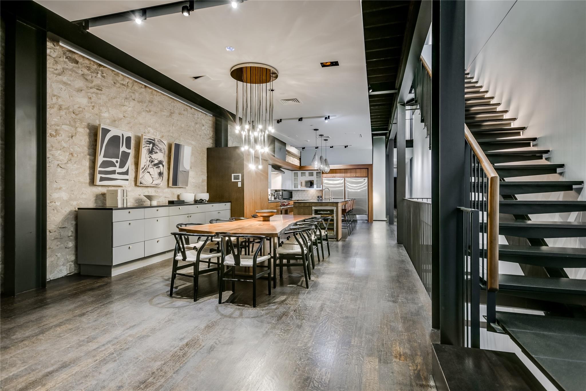 811 Congress Ave, Austin, TX 78701