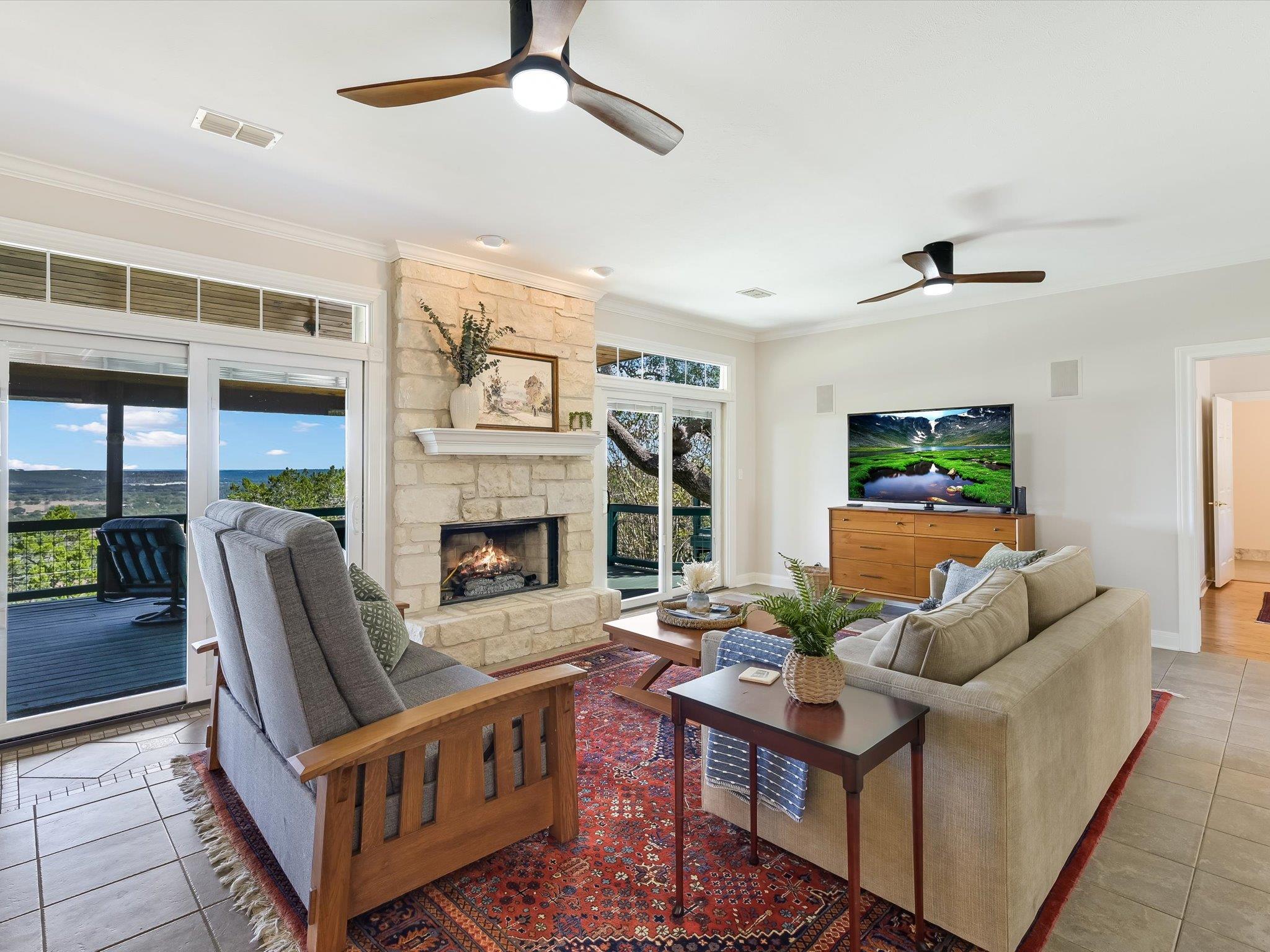 20 Meridian Dr, Wimberley, TX 78676