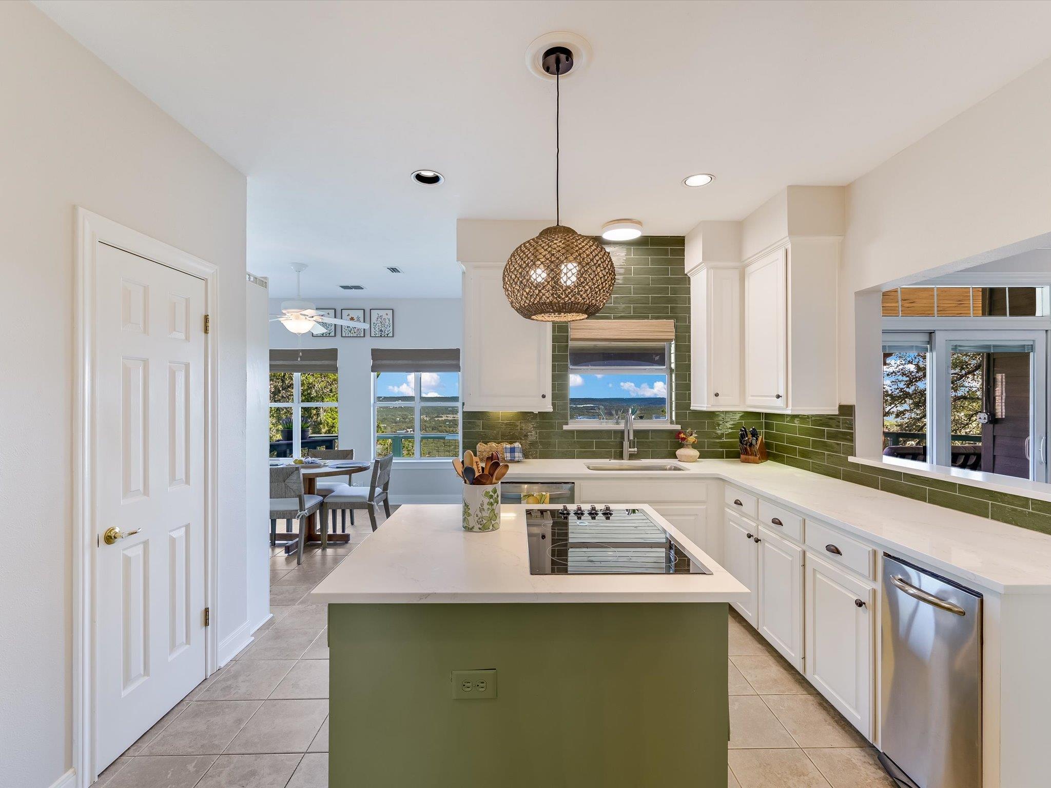 20 Meridian Dr, Wimberley, TX 78676