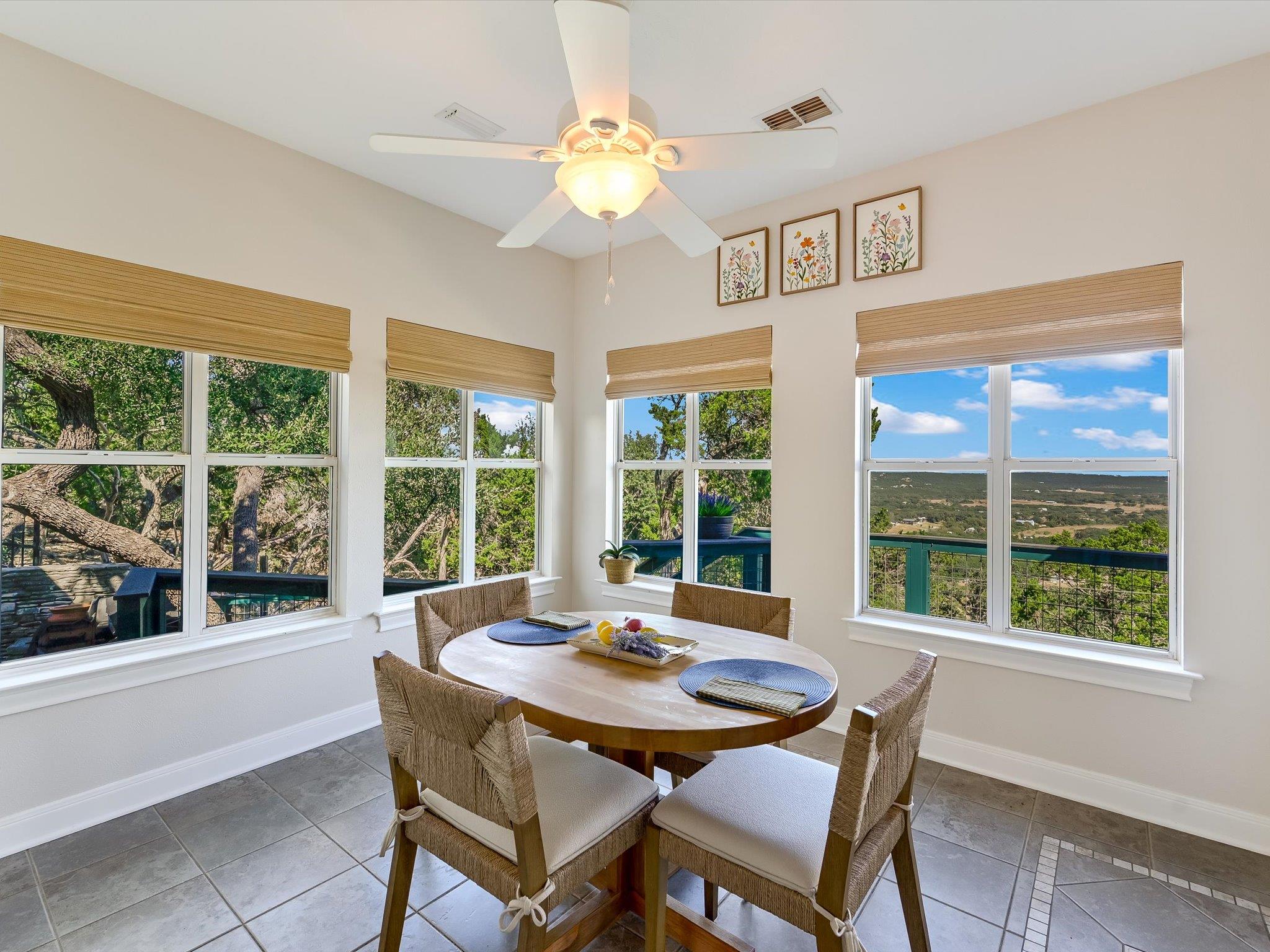 20 Meridian Dr, Wimberley, TX 78676