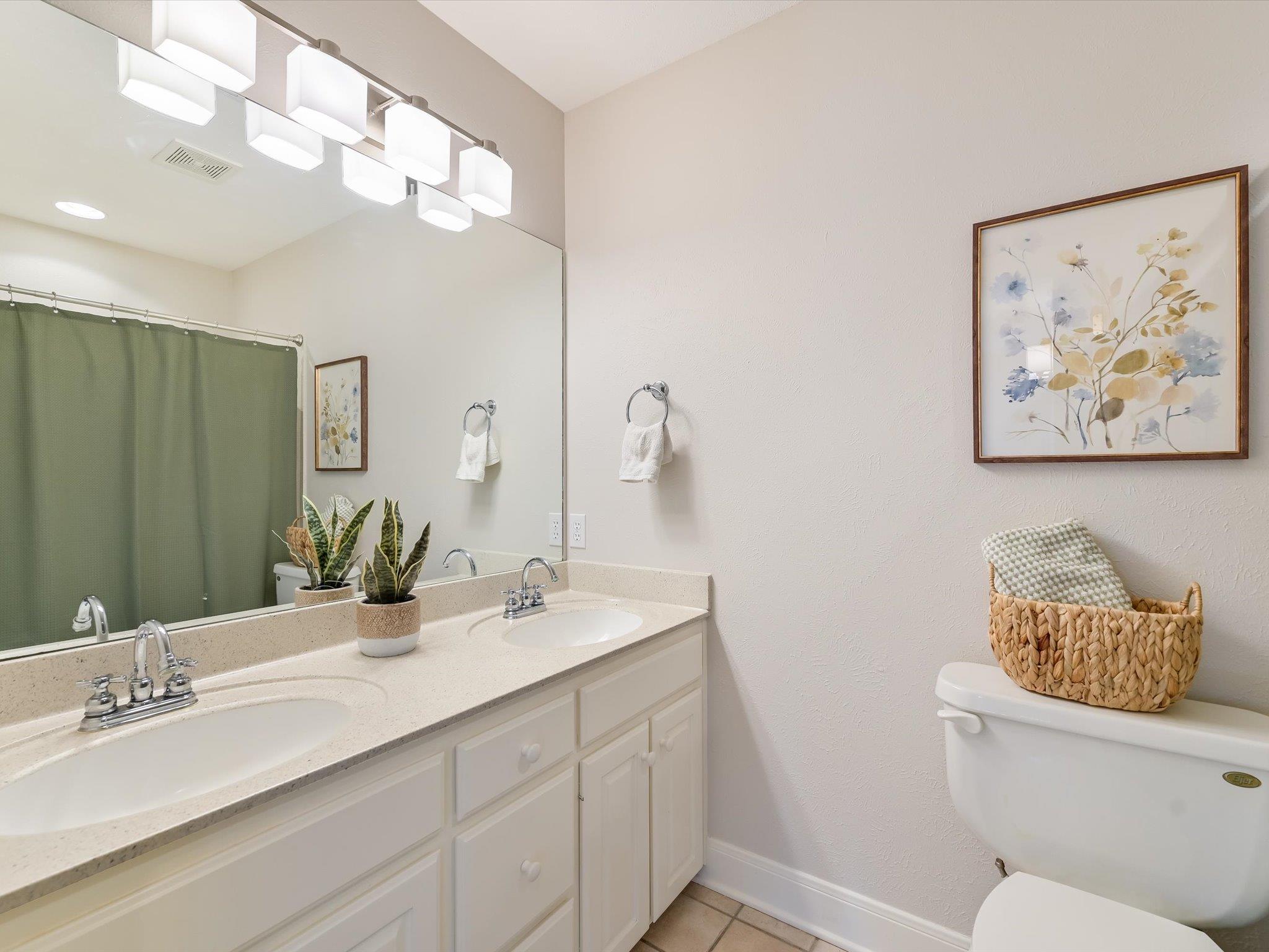 20 Meridian Dr, Wimberley, TX 78676