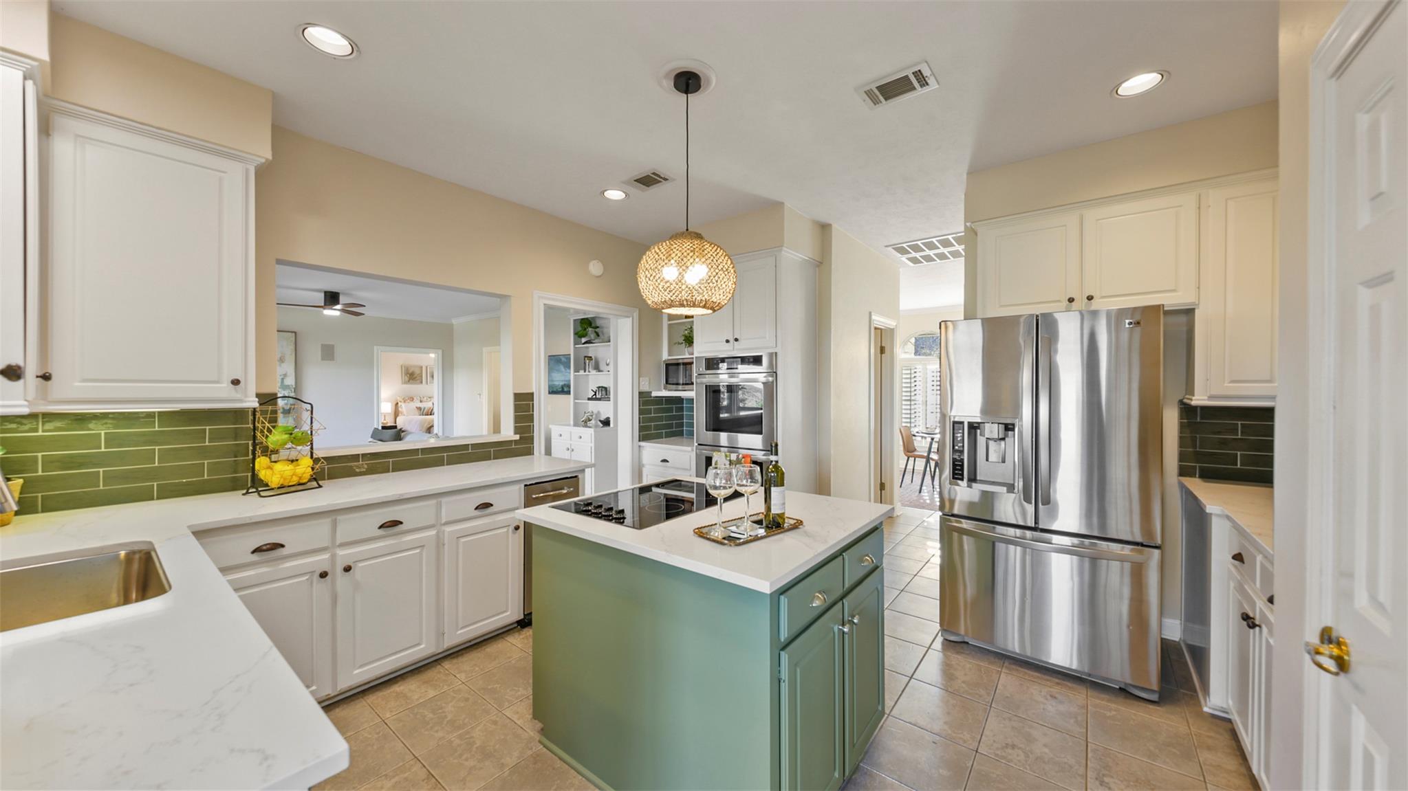 20 Meridian Dr, Wimberley, TX 78676