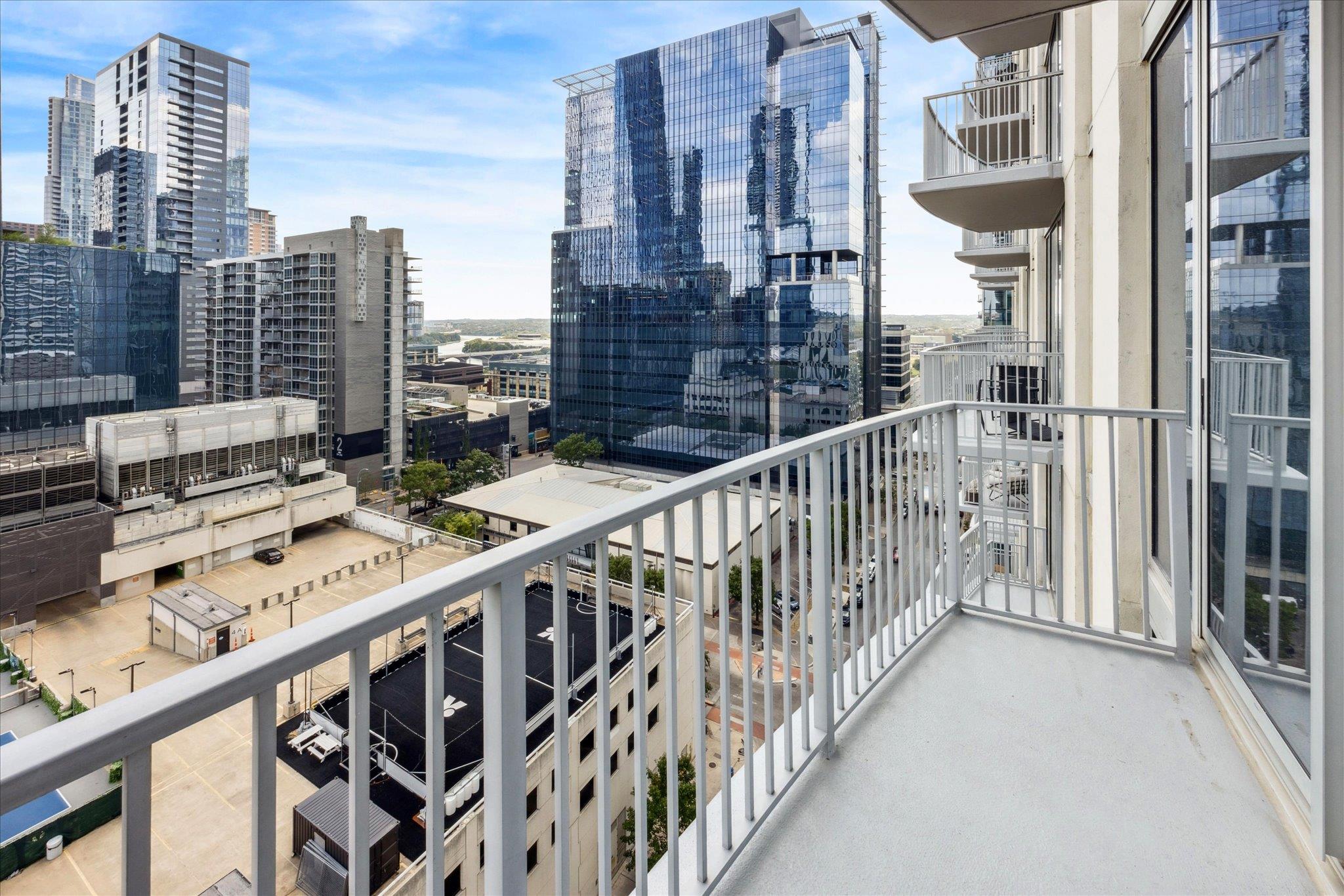 360 Nueces St # 1411, Austin, TX 78701