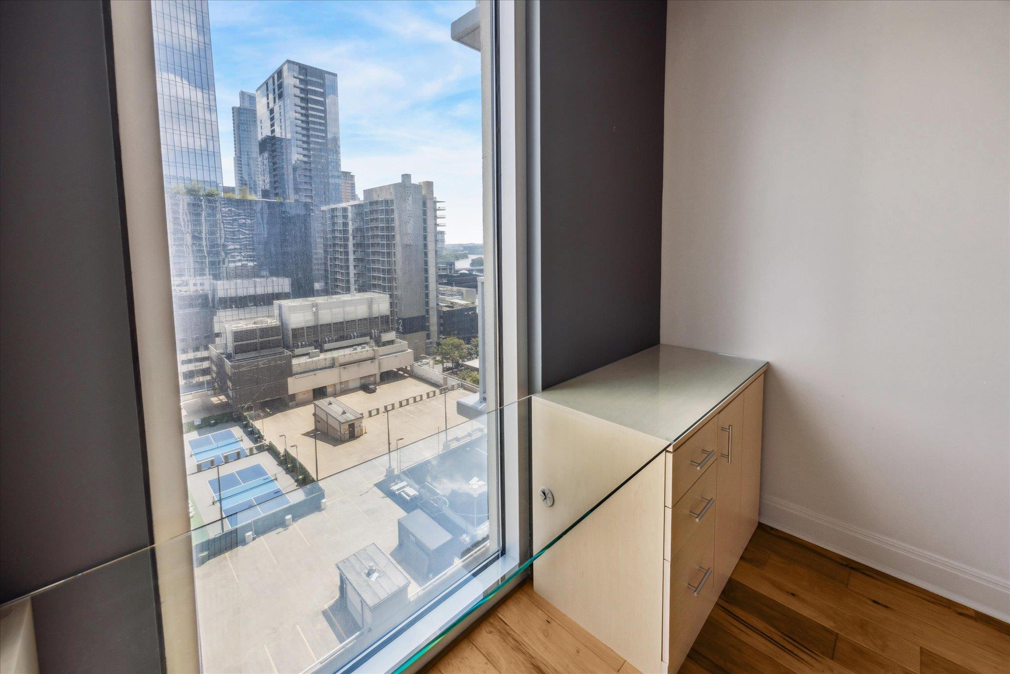 360 Nueces St # 1411, Austin, TX 78701