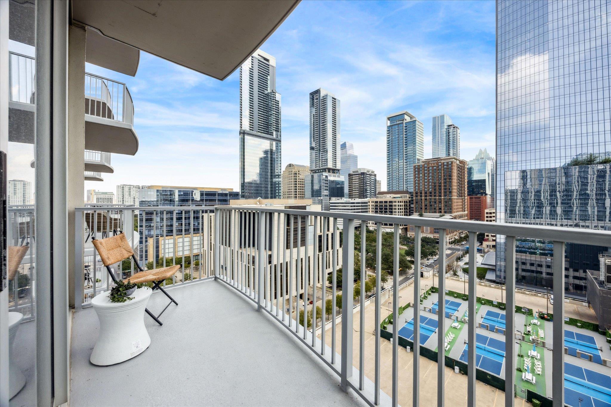 360 Nueces St # 1411, Austin, TX 78701