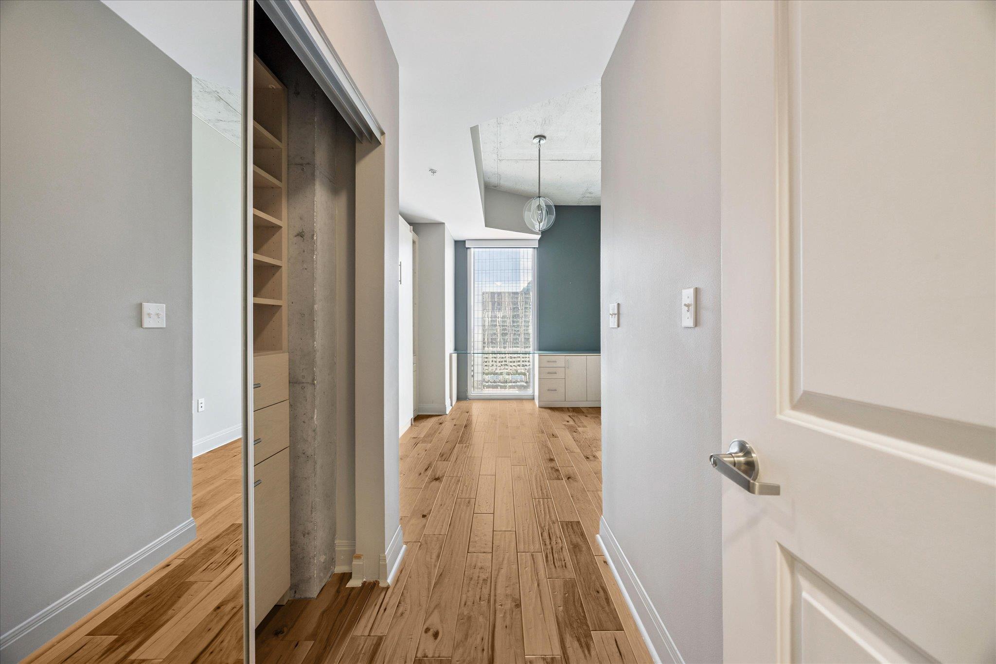 360 Nueces St # 1411, Austin, TX 78701