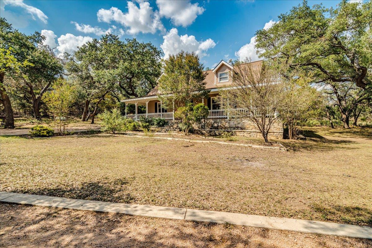 251 Oak Grove Dr, Dripping Springs, TX 78620