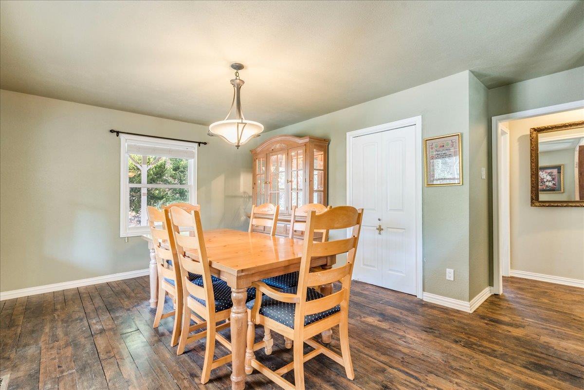 251 Oak Grove Dr, Dripping Springs, TX 78620