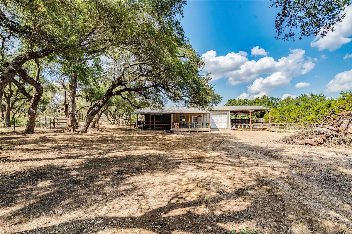251 Oak Grove Dr, Dripping Springs, TX 78620