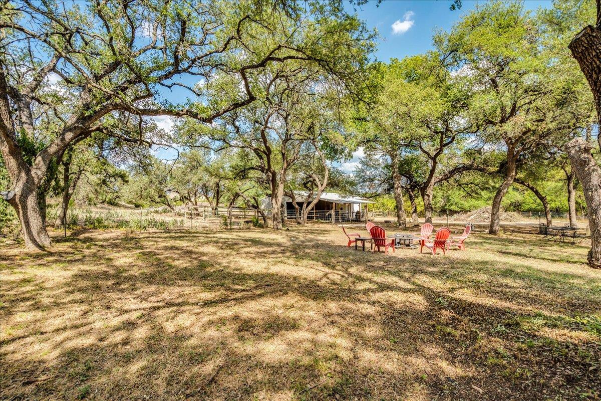 251 Oak Grove Dr, Dripping Springs, TX 78620