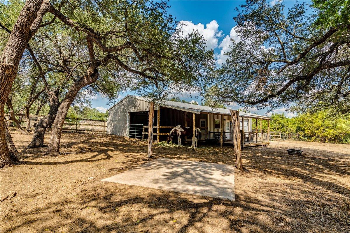 251 Oak Grove Dr, Dripping Springs, TX 78620