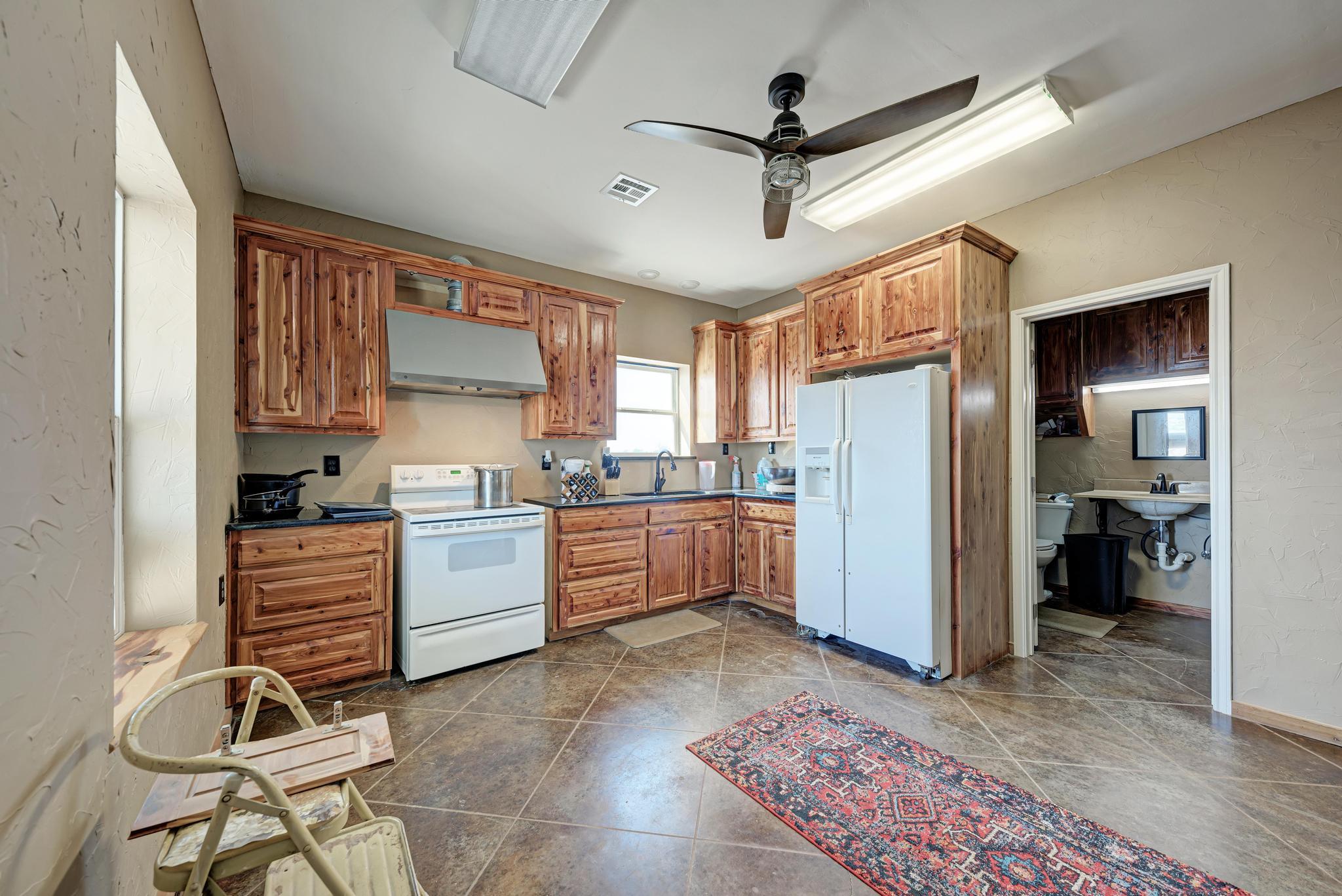 1155 County Road 304, Oglesby, TX 76561