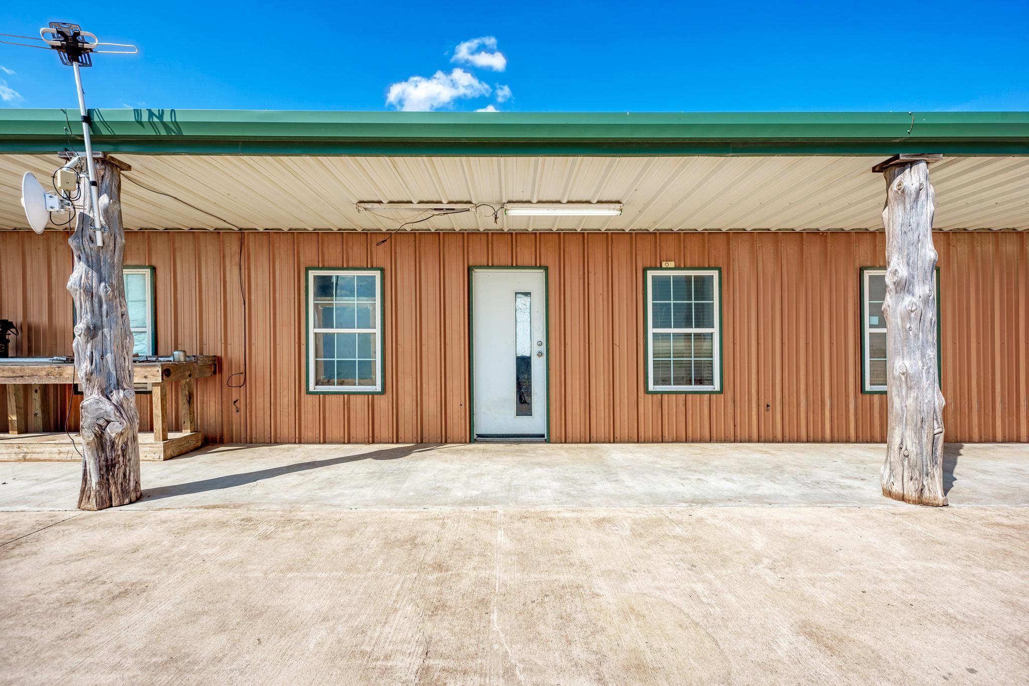 1155 County Road 304, Oglesby, TX 76561